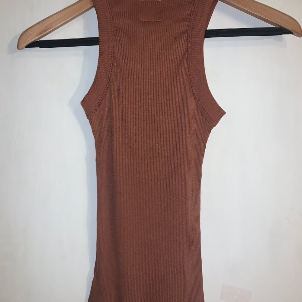 Wesley Ribbed Tank - Picture 3 of 3